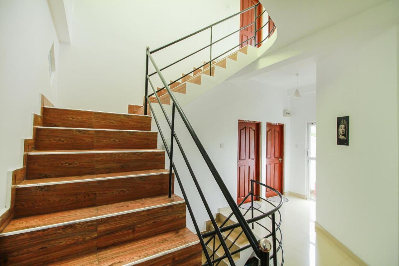 Jj Villa Bentota Aluthgama Exterior photo